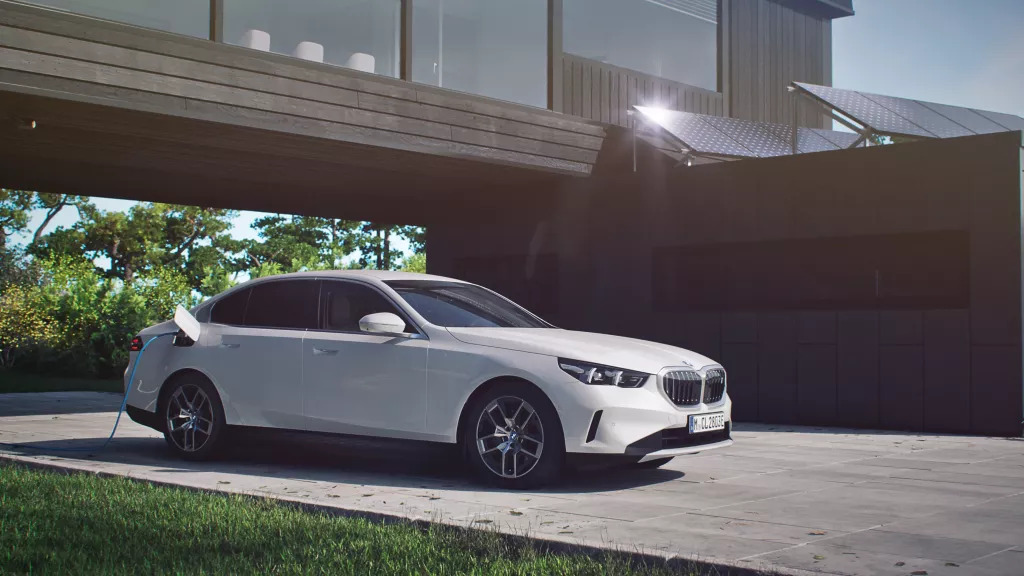 A BMW i5 M60 xDRIVE FENNTARTHATÓSÁGA.