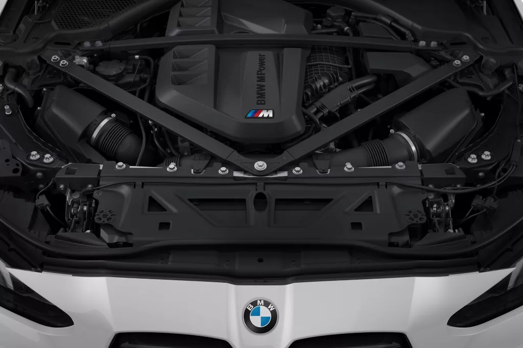 390 kW. 530 LE. M xDrive hajtással.
